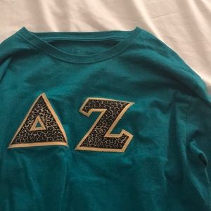 DZ letter shirt